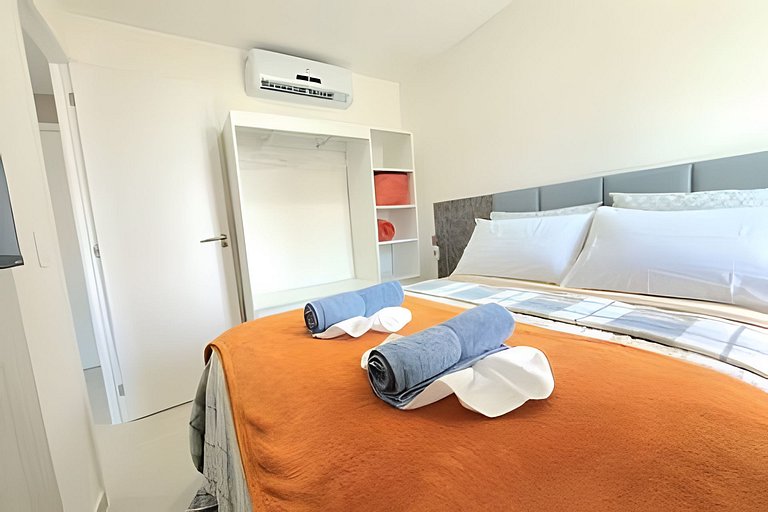 Sunny Hall - Legendary - Ap 204 by Temp Inn