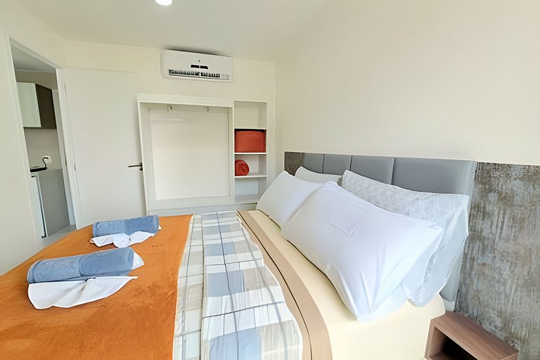 Sunny Hall - Legendary - Ap 204 by Temp Inn