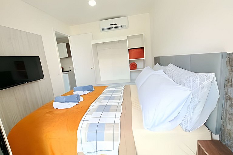 Sunny Hall - Legendary - Ap 204 by Temp Inn