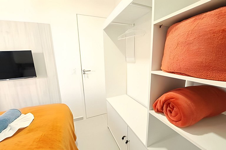 Sunny Hall - Legendary - Ap 204 by Temp Inn