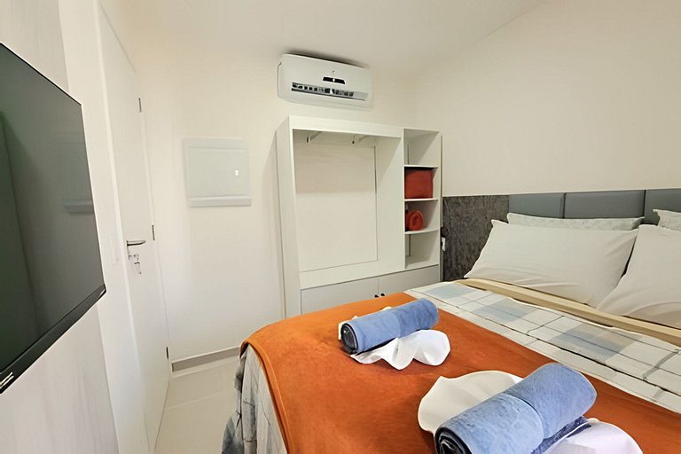 Sunny Hall - Legendary - Ap 204 by Temp Inn