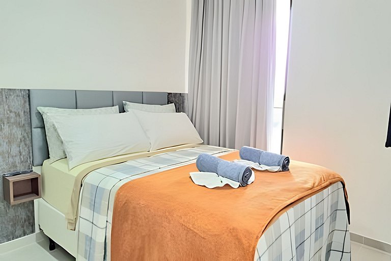 Sunny Hall - Legendary - Ap 204 by Temp Inn