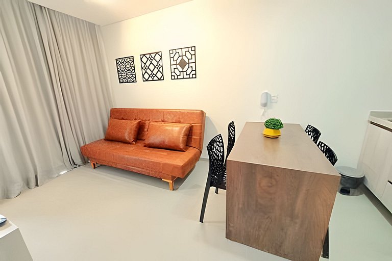 Sunny Hall - Legendary - Ap 204 by Temp Inn