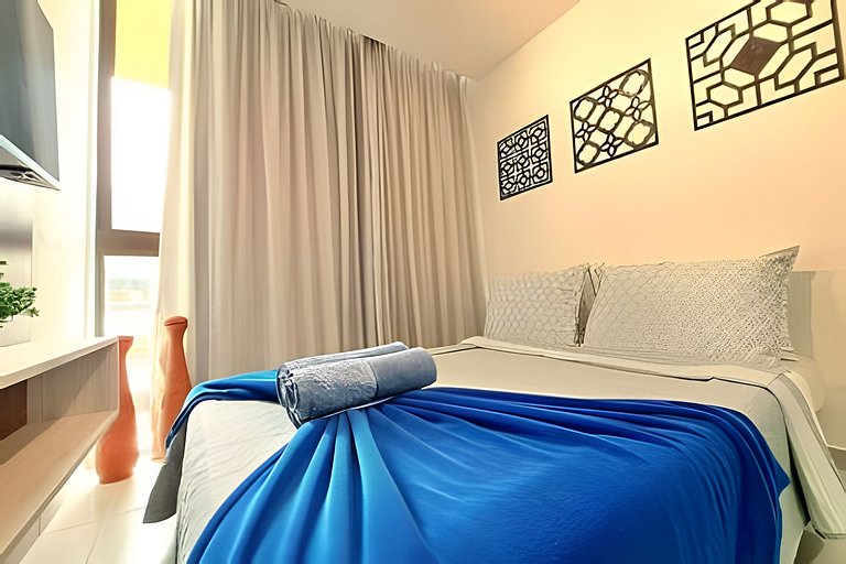 Sunny Hall - Legendary - Ap 204 by Temp Inn