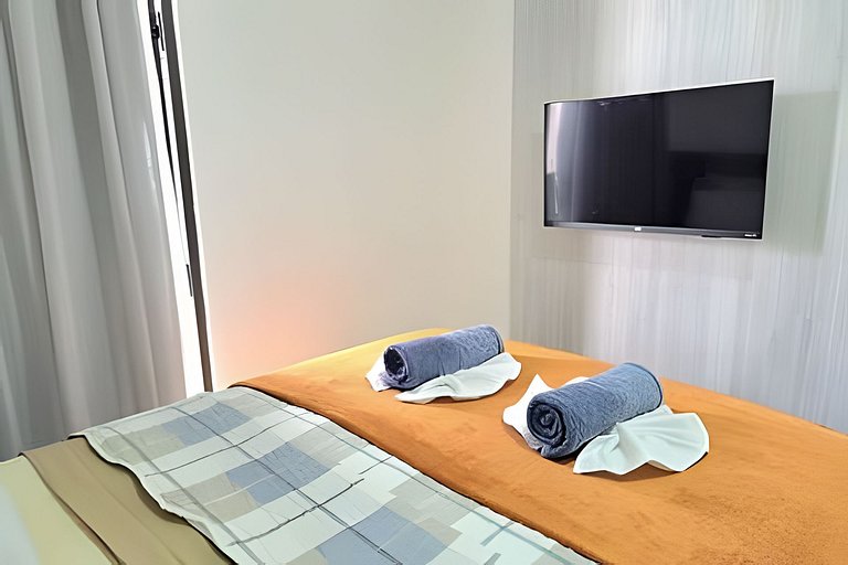 Sunny Hall - Legendary - Ap 204 by Temp Inn