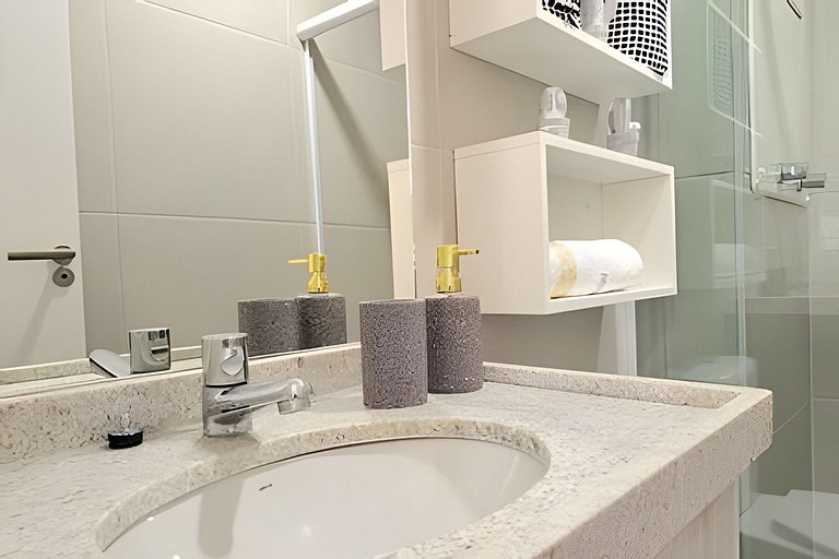 Sunny Hall - Legendary - Ap 204 by Temp Inn