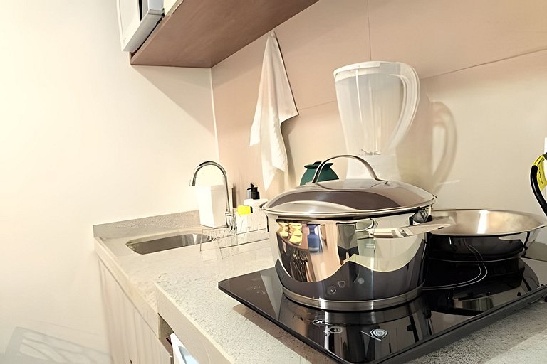 Sunny Hall - Legendary - Ap 204 by Temp Inn