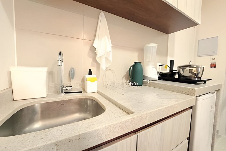 Sunny Hall - Legendary - Ap 204 by Temp Inn